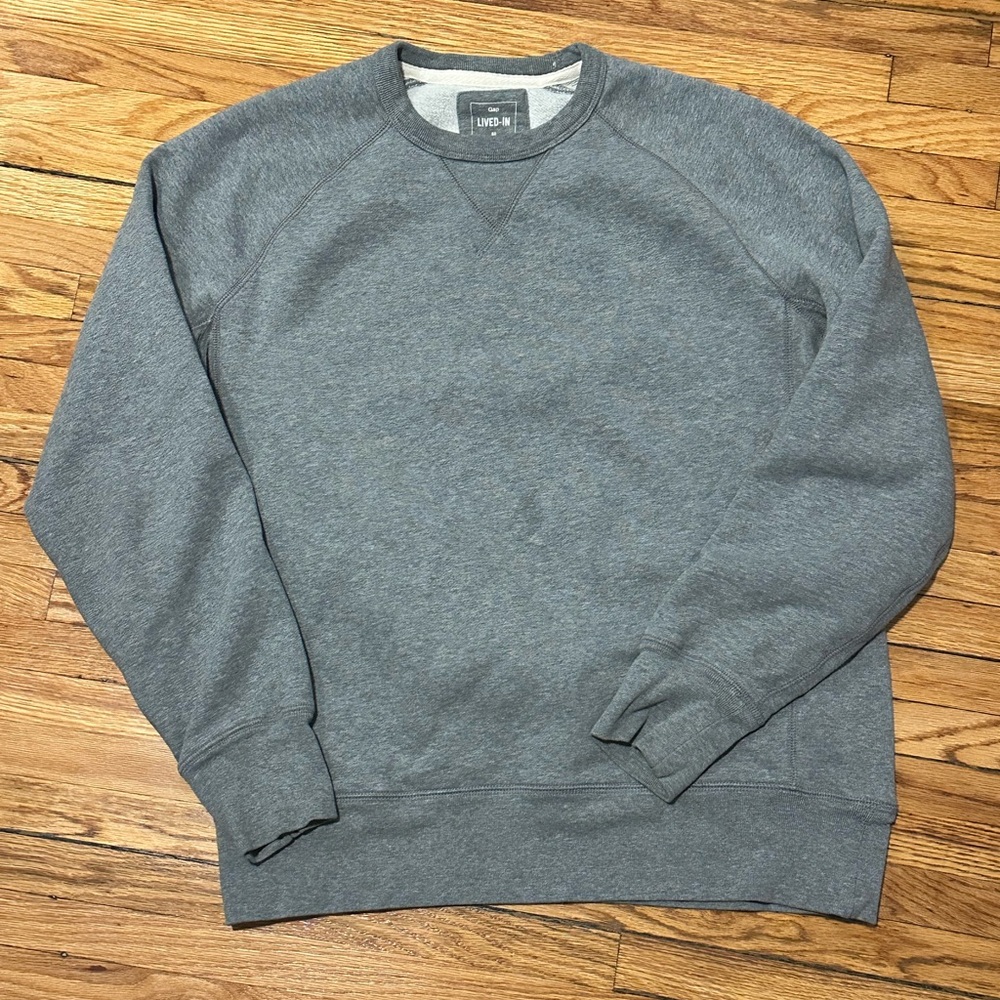 GAP Men's Gray Crewneck Sweater